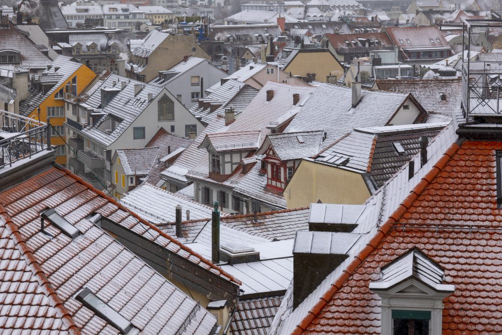 Residential roof in Vancouver exposed to rain and weather conditions that impact roof lifespan
